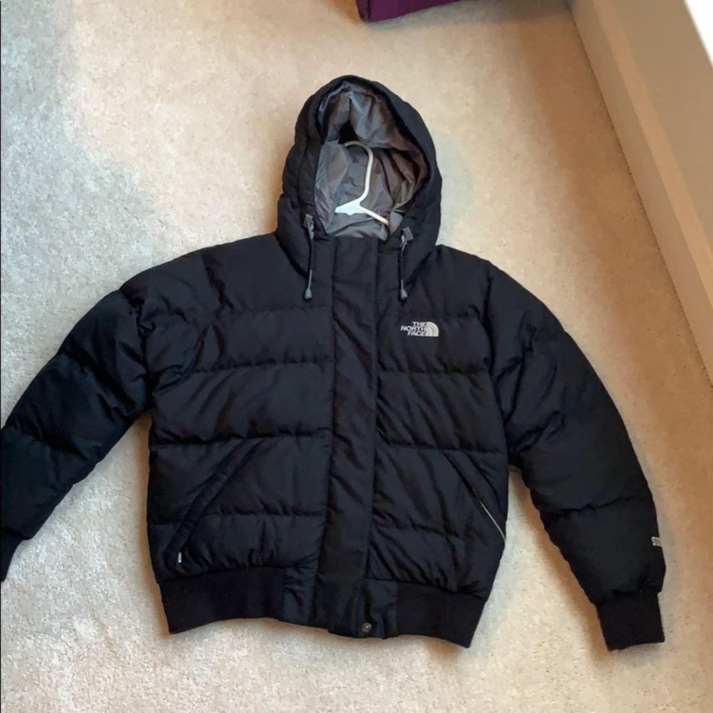 Women’s North Face 550 Bomber Jacket! ❄️